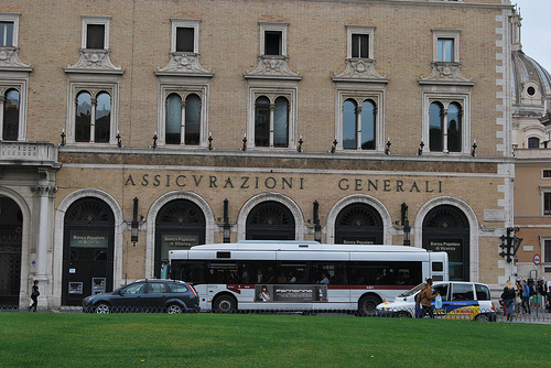 Banche, istituti di credito, soldi a Pescara - ASSICURAZIONI