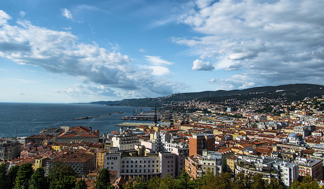 Viaggi e spedizioni a&nbsp;Trieste