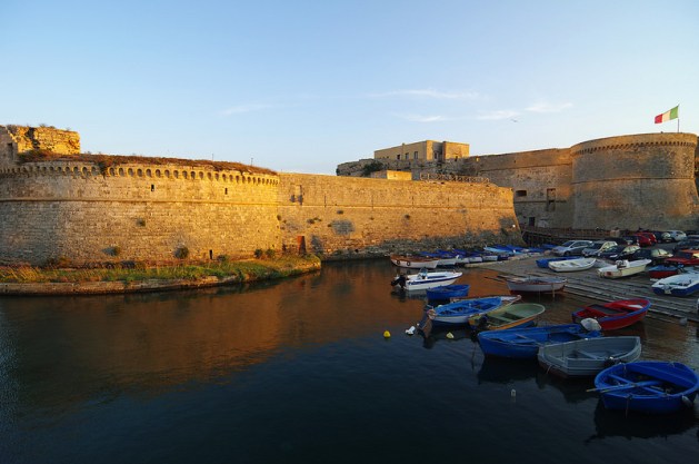 15688341195_49c0b7c5bb_c