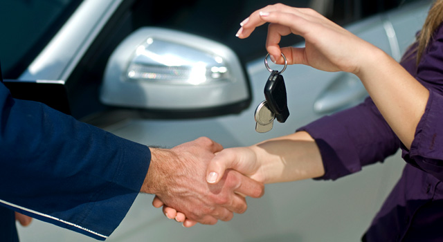 Noleggiare macchine e barche