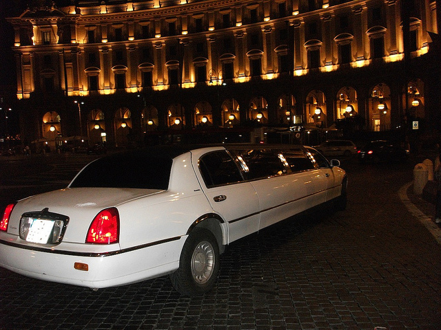 Prendere un’auto a Noleggio a Roma.jpg